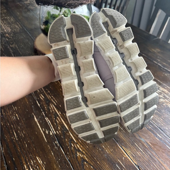 Purple on clouds - Picture 4 of 4